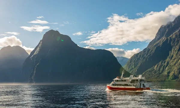 Milford Sound Nature Cruise Afternoon Departure - Southern Discoveries