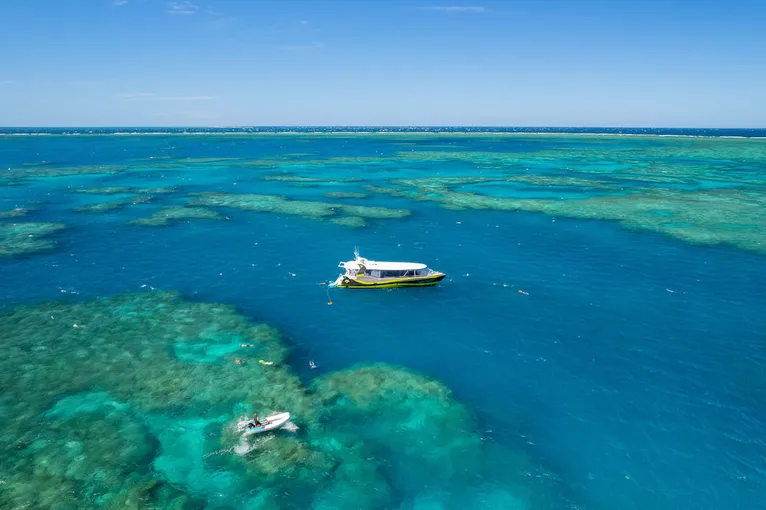 Full Day Viper Whitsundays Tour with Lunch and Snorkel