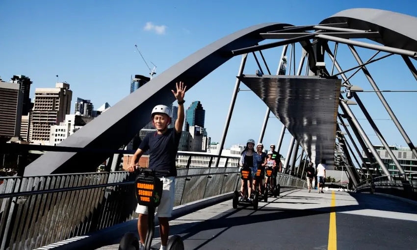 Brisbane City Highlights Segway Tour - 2.5 Hours | Experience Oz