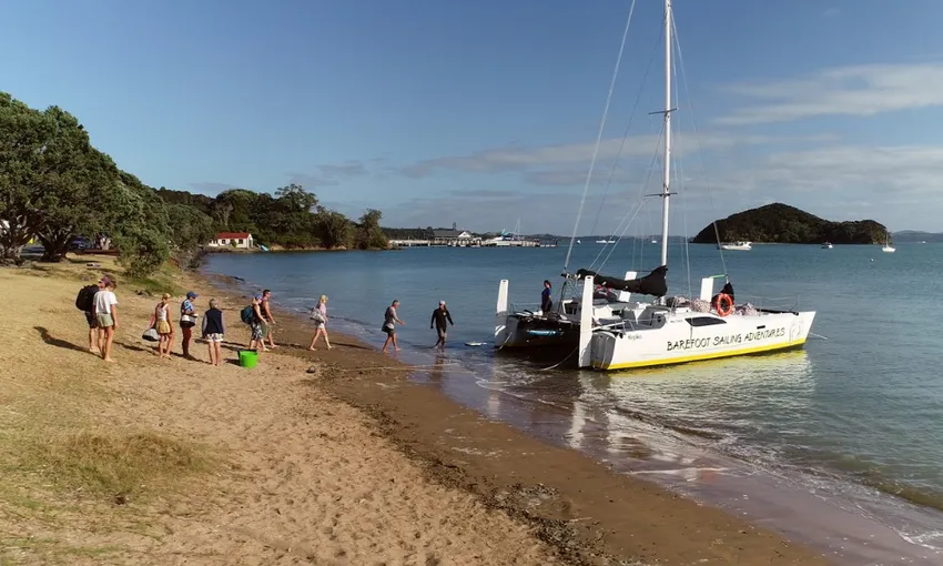Bay of Islands Sundowner Evening Cruise | Experience Oz