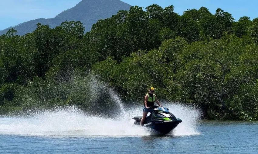 Cairns Guided Jetski Tour  - Book Now | Experience Oz