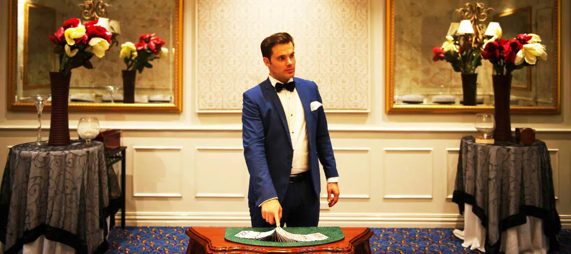 Exclusive Magic Show at The Marriott Hotel | Experience Oz-4