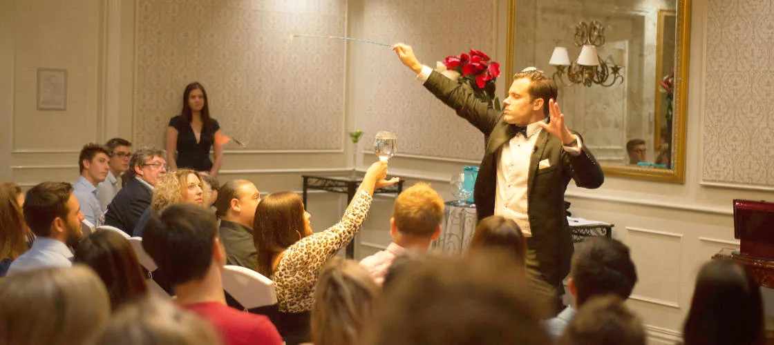 Exclusive Magic Show at The Marriott Hotel | Experience Oz-5
