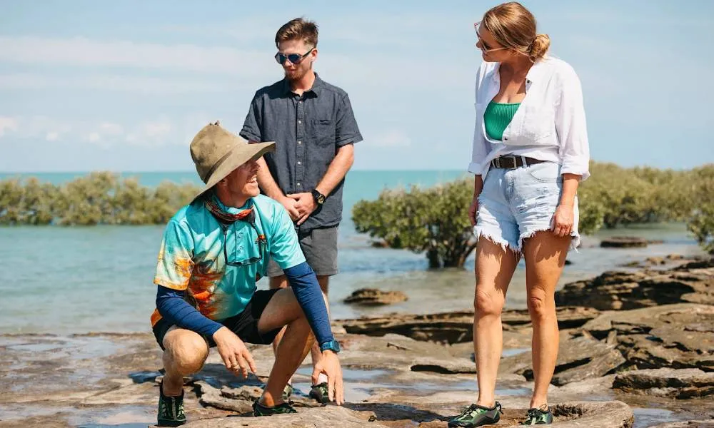 Dinosaur Adventure Tour with Drinks and Tapas | Experience Oz -1