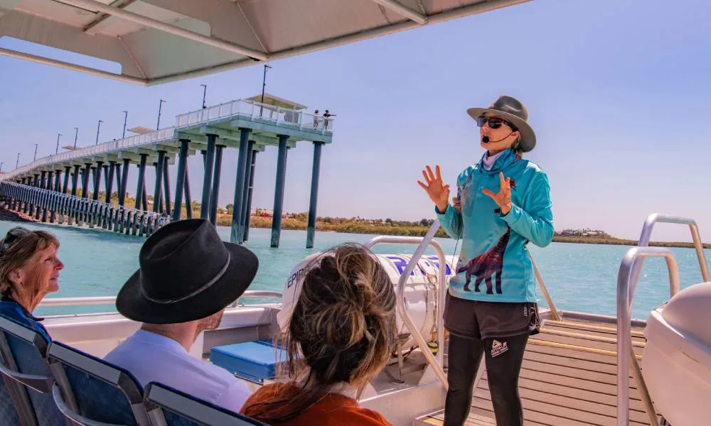 Dinosaur Adventure Tour with Drinks and Tapas | Experience Oz -2