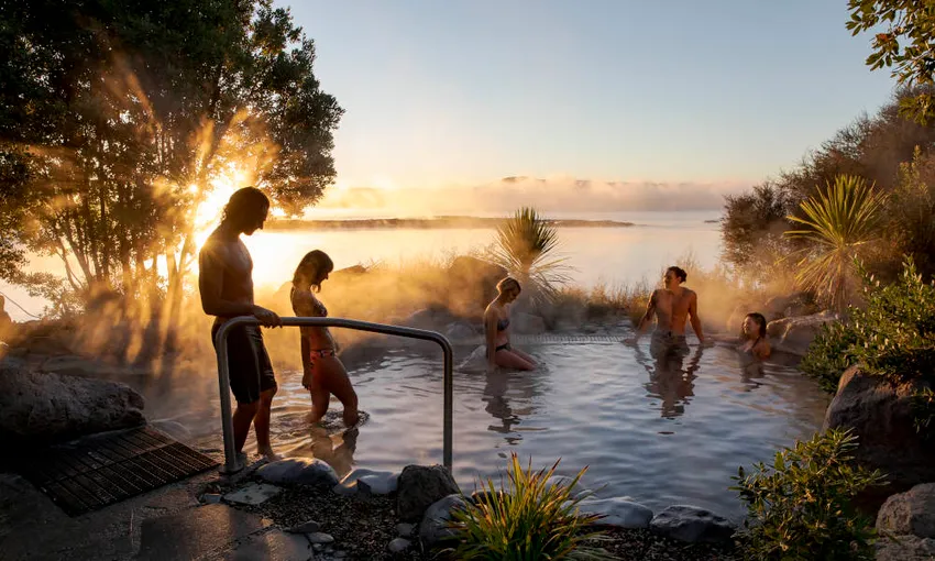 Polynesian Spa Private Sky View Pool and Entry | Experience Oz