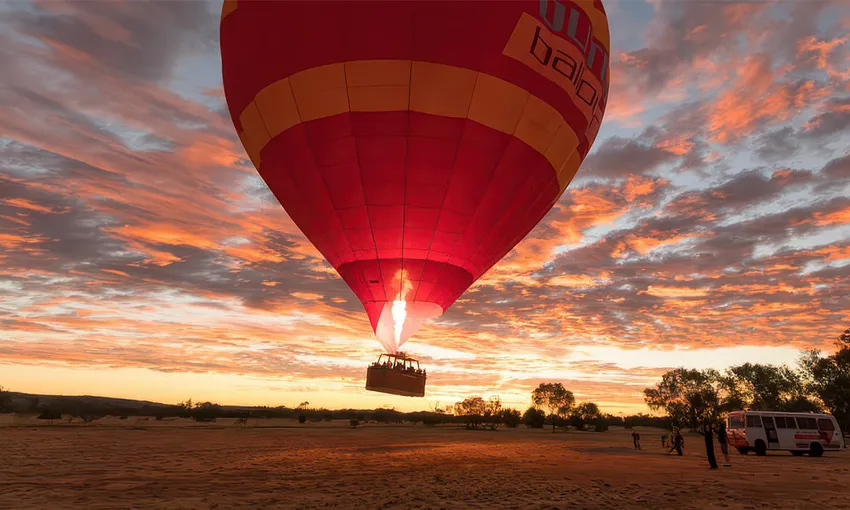 Hot Air Ballooning over Alice Springs with Sparkling Wine, 60 Minutes