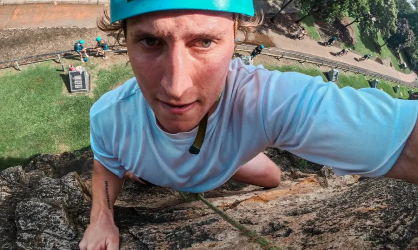 Kangaroo Point Outdoor Rock Climbing - 2 Hours  