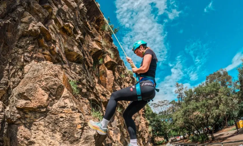 Kangaroo Point Outdoor Rock Climbing - 2 Hours  
