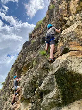 Kangaroo Point Outdoor Rock Climbing - 2 Hours  