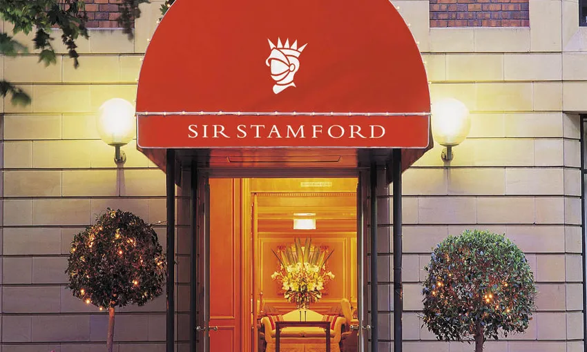 Sydney Magic Show with The Gentleman Magician - Book Now | Experience Oz