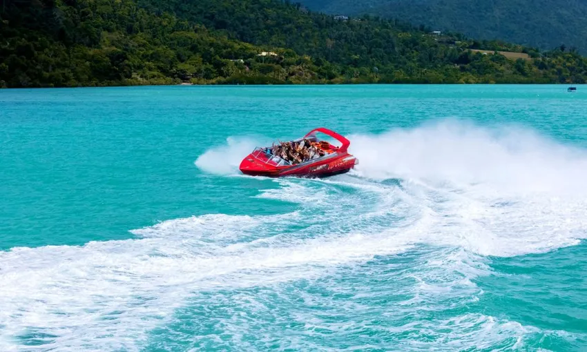 Jet Boat Thrill Ride from Airlie Beach - 30 Minutes 