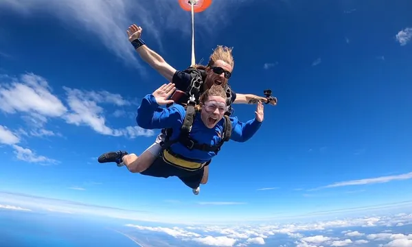 Tandem Skydive Up To 14,000ft - Caloundra