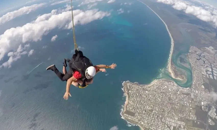 Tandem Skydive Up To 14,000ft - Caloundra