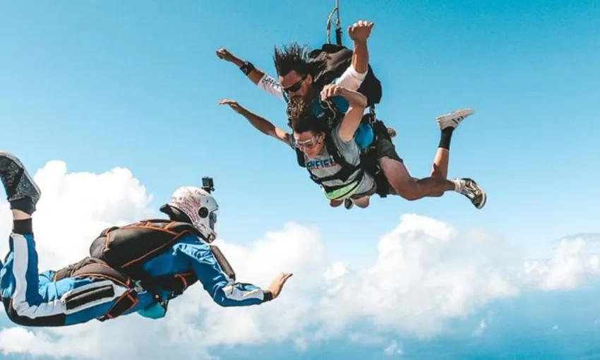 Tandem Skydive Up To 14,000ft - Caloundra