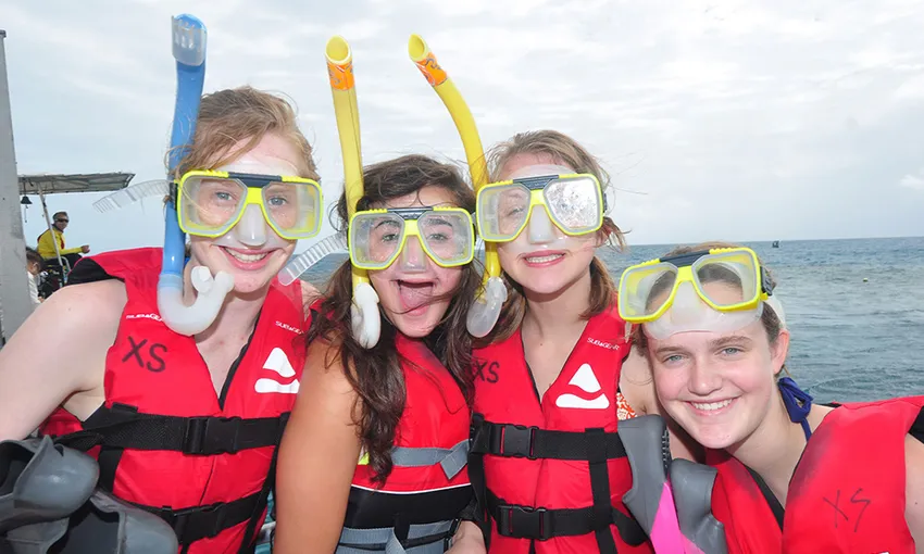 Great Barrier Reef Cruise with Snorkelling - Cairns
