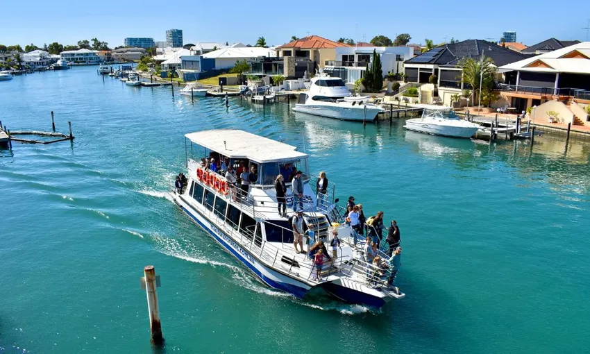 Mandurah Dolphin & Scenic Canal Cruise - Book Now | Experience Oz + NZ