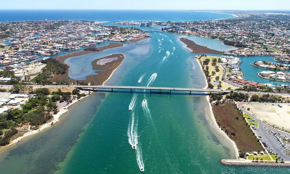 Mandurah Dolphin & Scenic Canal Cruise - Book Now | Experience Oz + NZ-10