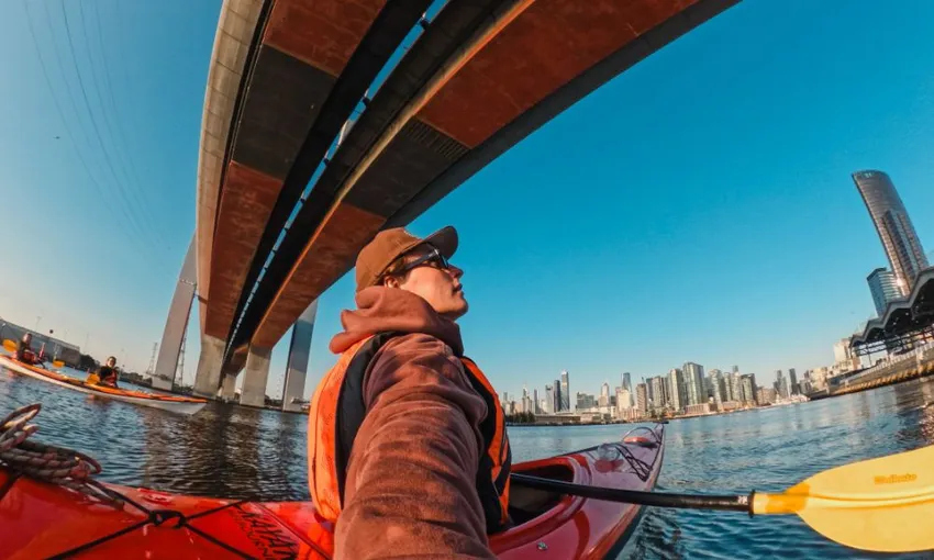 Melbourne Moonlit Kayak Tour & Dinner, 3 Hours