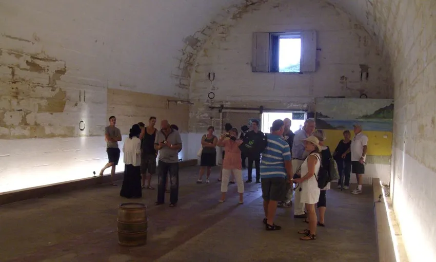 Sydney Harbour Convicts Cruise with Lunch and Wine 