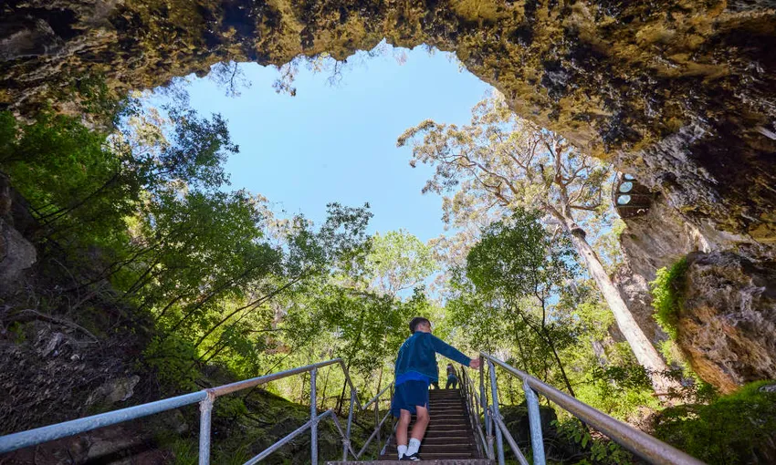 Lake Cave Fully Guided Tour, 1 Hour 