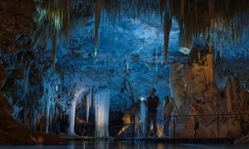 Lake Cave Fully Guided Tour, 1 Hour 