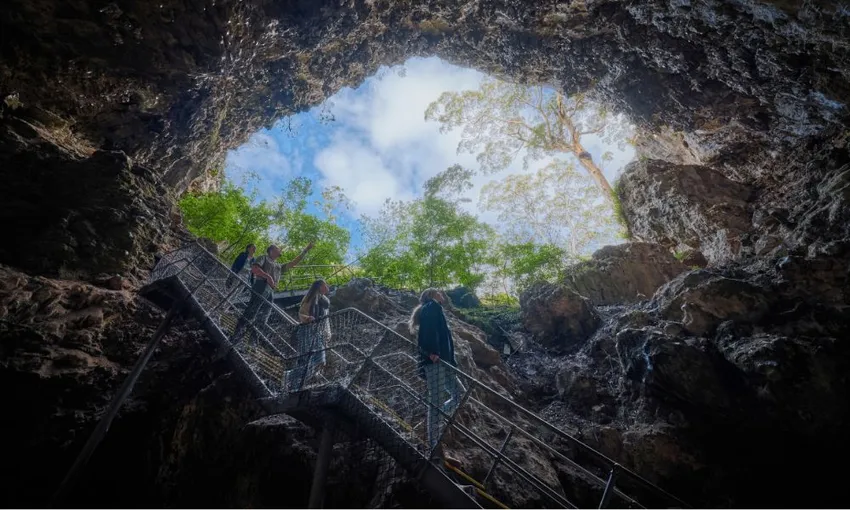 Lake Cave Fully Guided Tour, 1 Hour 