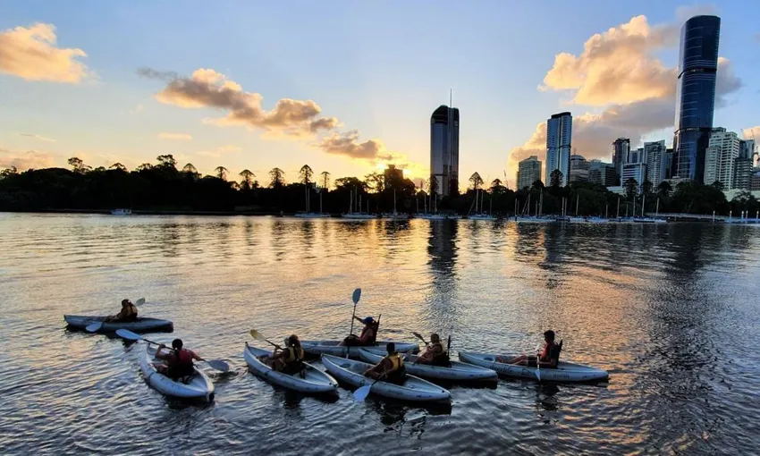 Brisbane River Twilight Kayak Tour - 1.5 Hours 