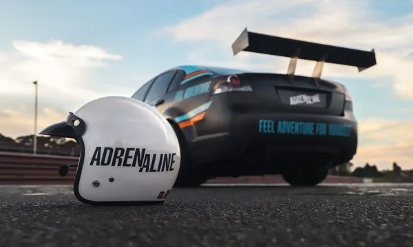 V8 Race Car Drive Experience - 6 Laps - Eastern Creek Raceway