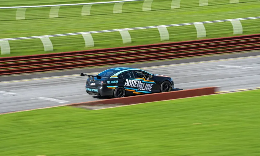 V8 Race Car Drive Experience - 6 Laps - Eastern Creek Raceway