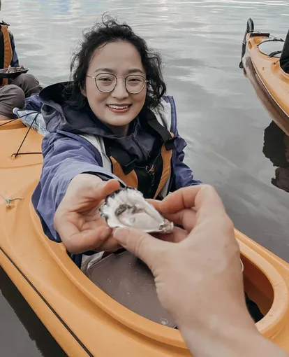 Oyster Tasting Kayak Tour - Batemans Bay