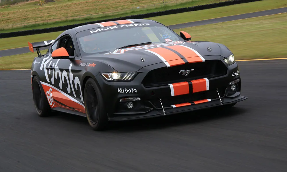V8 Mustang 4 Lap Drive Racing Experience - Melbourne