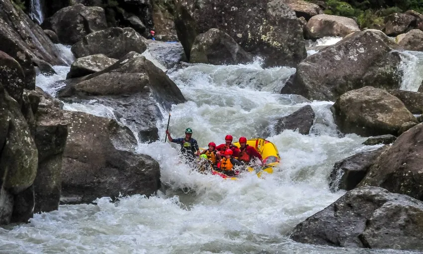 Grade 5 White Water Rafting on the Wairoa River