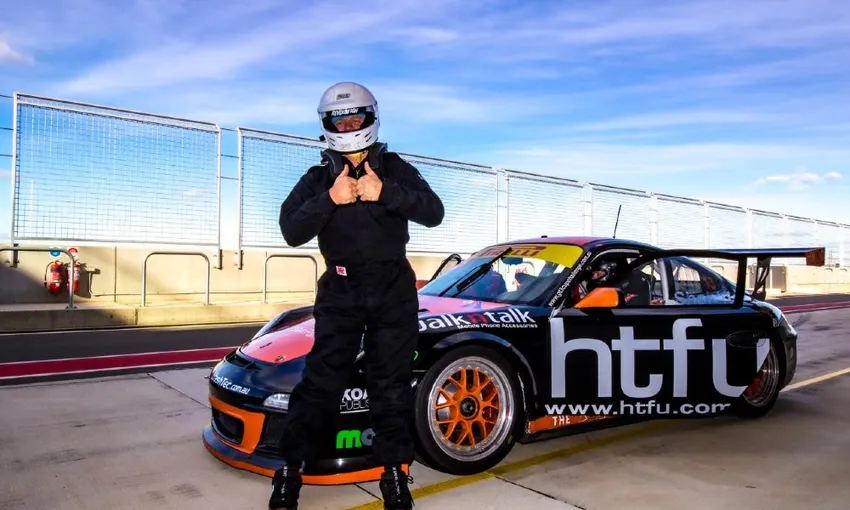 5 V8 Drive Laps & 3 Porsche Hot Laps - The Bend Motorsport Park