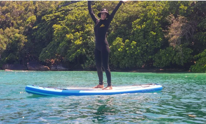 Fitzroy Island Stand up Paddle Board or Kayak Turtle Tour - 75 Minutes 