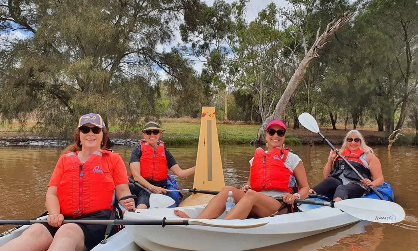 Swan River Kayak Adventure and Wine Tasting, 3 Hours