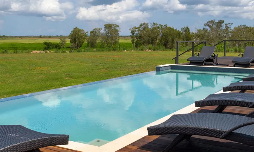 Australian Outback Day Tour and Survival Training with Andrew Ucles