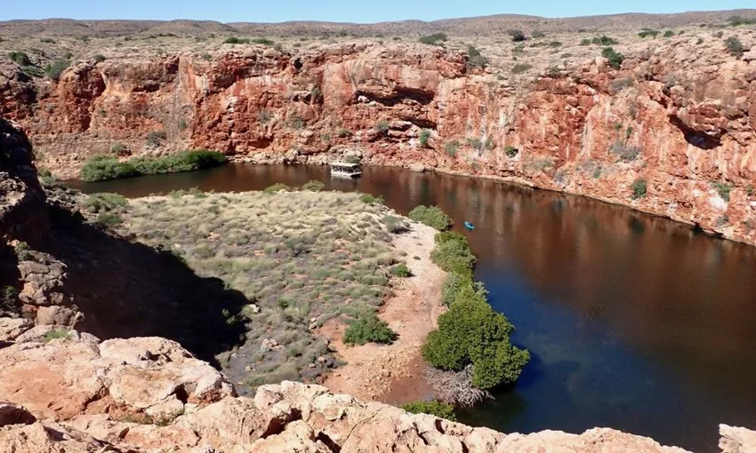 Ningaloo Reef and Range Full Day Tour