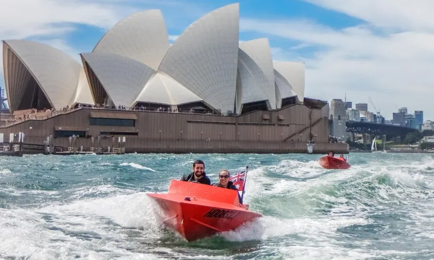 Guided Self-Driven Boat Tour - 75 Minutes - Sydney Harbour