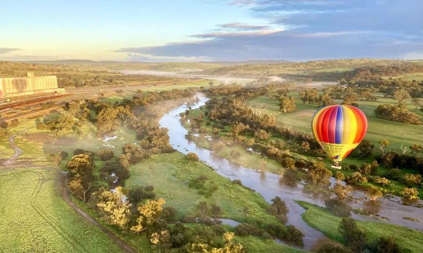 Hot Air Balloon Flight with Breakfast - Avon Valley