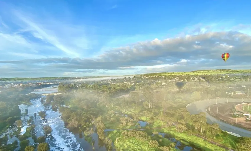 Hot Air Balloon Flight with Breakfast - Avon Valley
