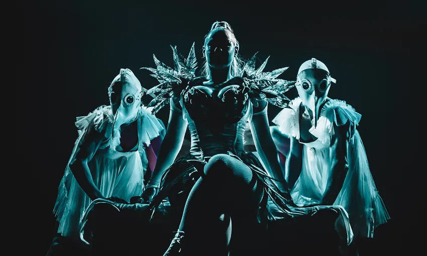 Dracula's Cabaret 3 Course Dinner & Show - Book Now | Experience Oz