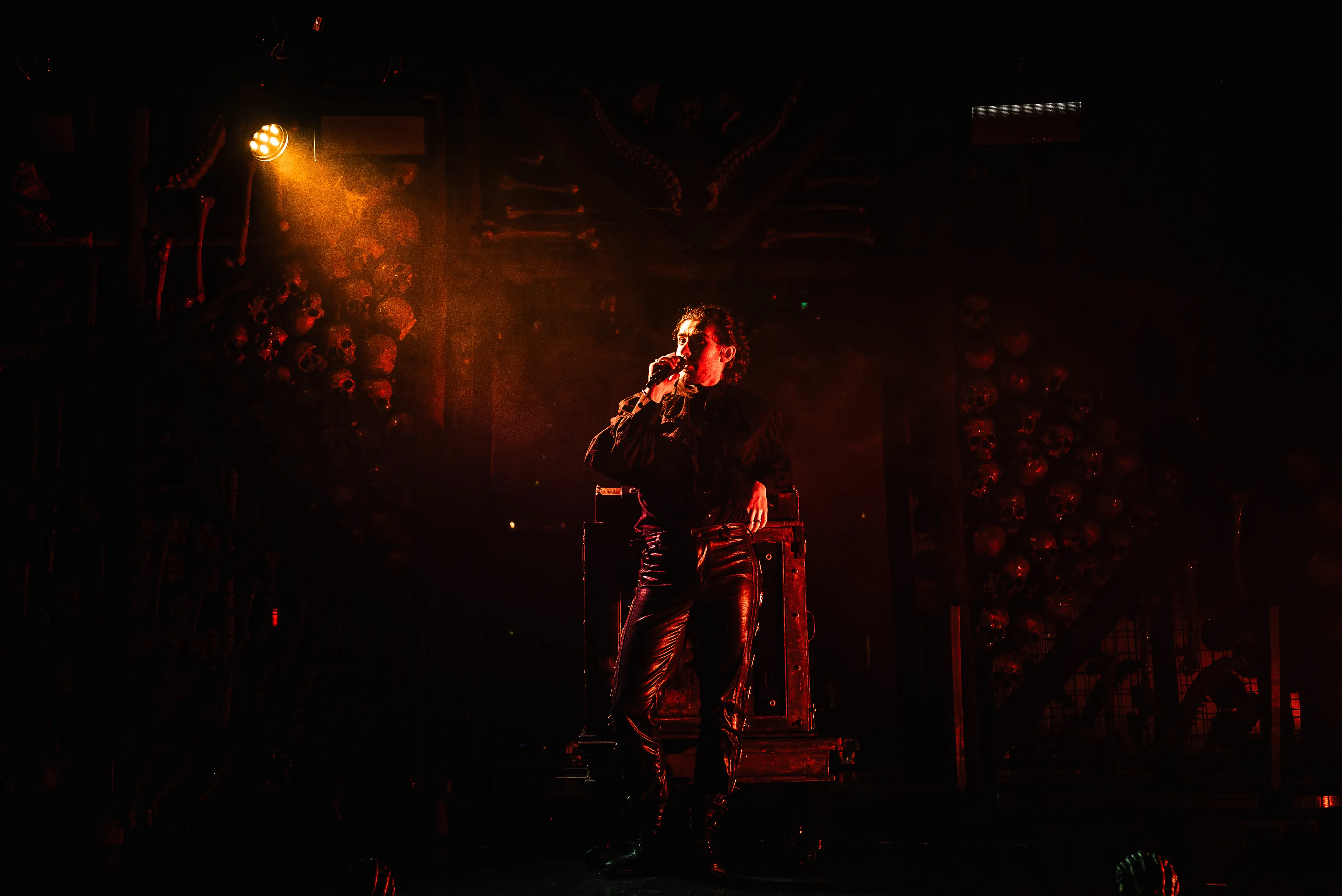 Dracula's Cabaret 3 Course Dinner & Show - Book Now | Experience Oz-6