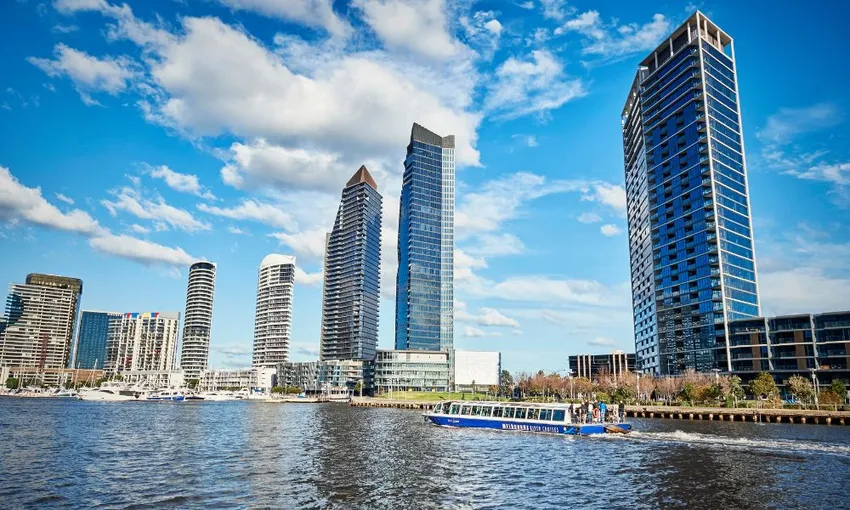 Melbourne City to Williamstown Return Cruise | Experience Oz