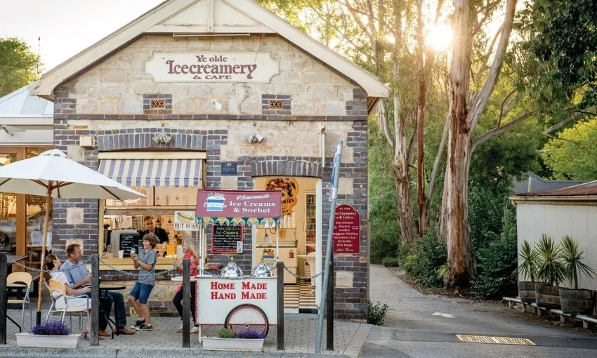 Ultimate Adelaide and Hahndorf Tour - Book Now | Experience Oz