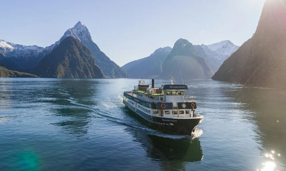 Milford Sound Cruise from Te Anau - Buy Now | Experience Oz-6