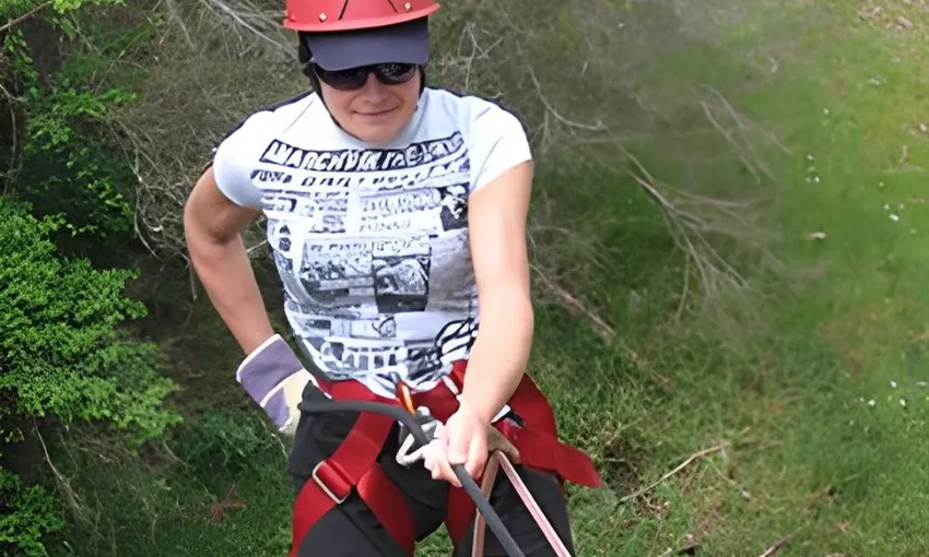 Melbourne Beginners Abseiling and Rockclimbing
