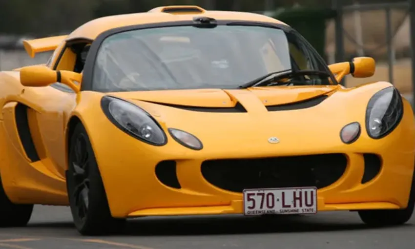 Hot Laps in a Lotus Exige at Queensland Raceway