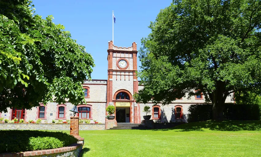 Barossa Valley Hop On Hop Off Tour from Adelaide | Experience Oz