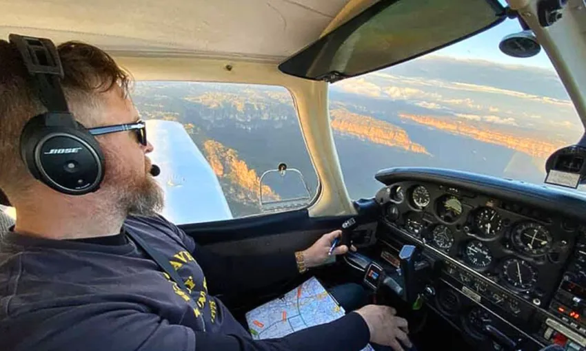 Camden Airport Learn to Fly Pilot Training, 30 or 60 minutes